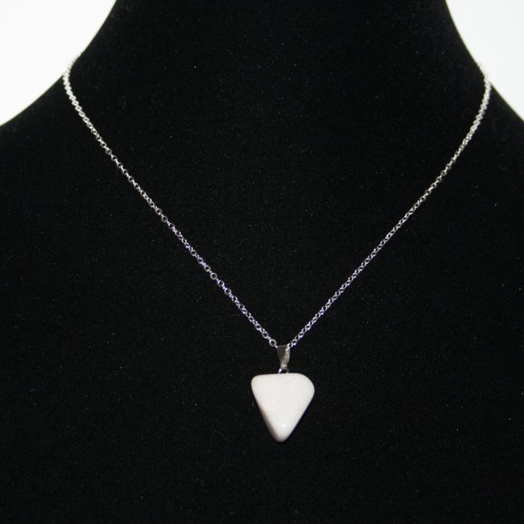 Natural gray stone necklace nwot 16"